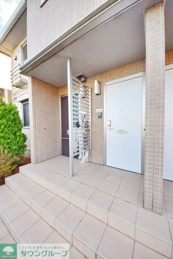 エントランス(お部屋探しは【タウンハウジング蘇我店】にお任せ下さい♪)
