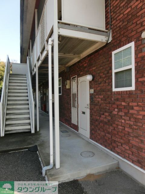 物件内観写真3　(エントランス)