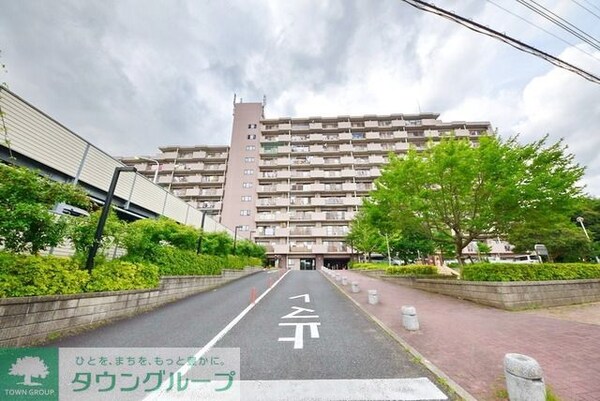 外観(日当たりも眺めも良いですよ)