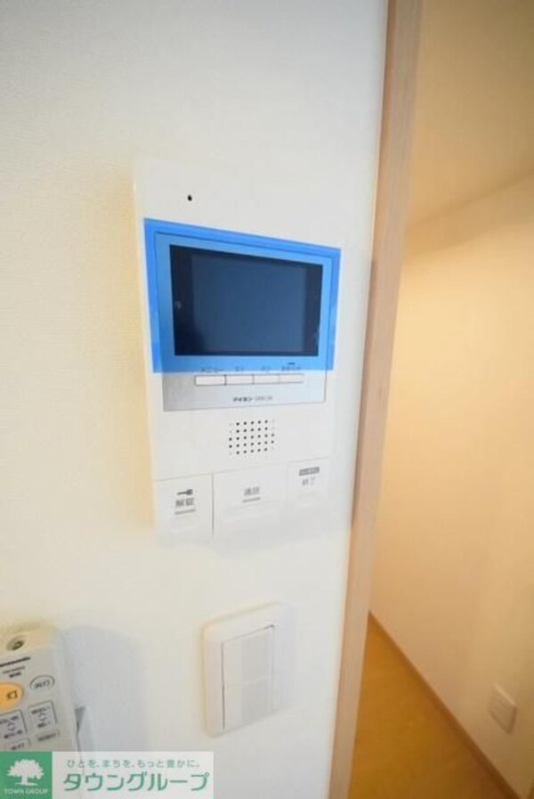 セキュリティ(モニター付きインターフォンです)