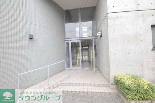 エントランス(お問合せはタウンハウジングまで！※現地待合わせ相談可能)