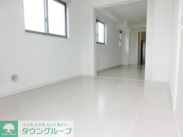 寝室(4.5帖のフローリング)