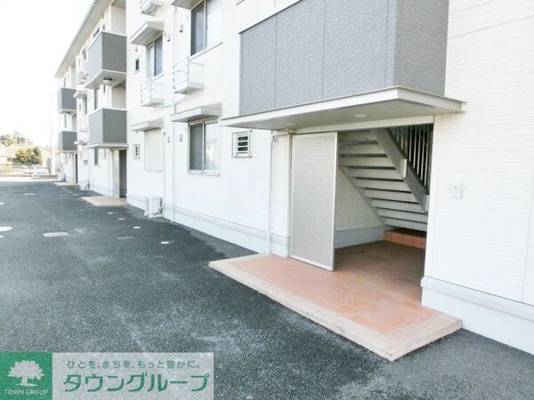 エントランス(お問合せは【タウンハウジング】まで！※現地待合わせ相談可！)