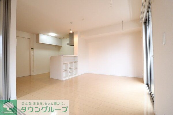 リビング・居室(現地待ち合わせ歓迎♪お問合せはタウンハウジングまで！)