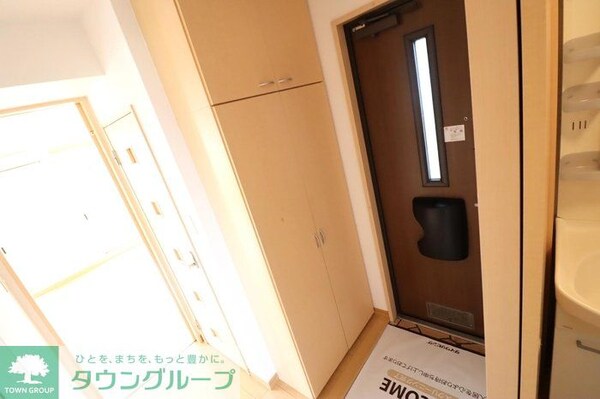玄関(お問合せはタウンハウジングまで！※現地待合わせ相談可能)
