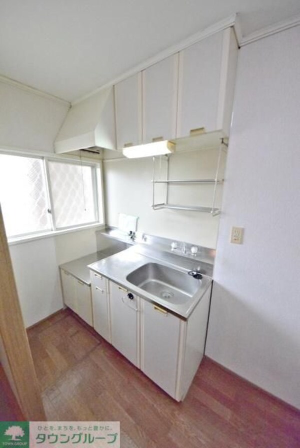 キッチン(ガスコンロ2口設置可能)