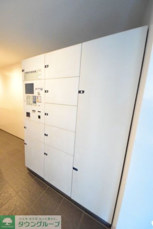 共有部分(宅配ボックス完備)