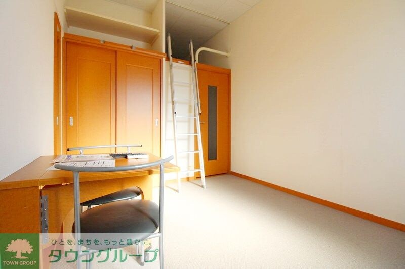 物件内観写真8　(リビング/居室)