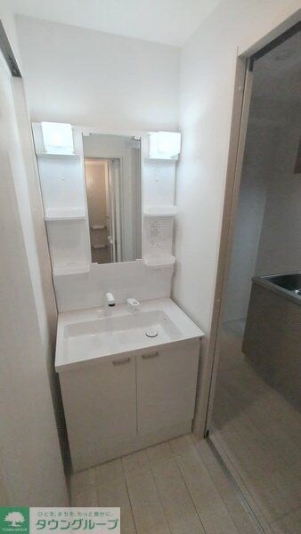 物件内観写真9　(洗面)