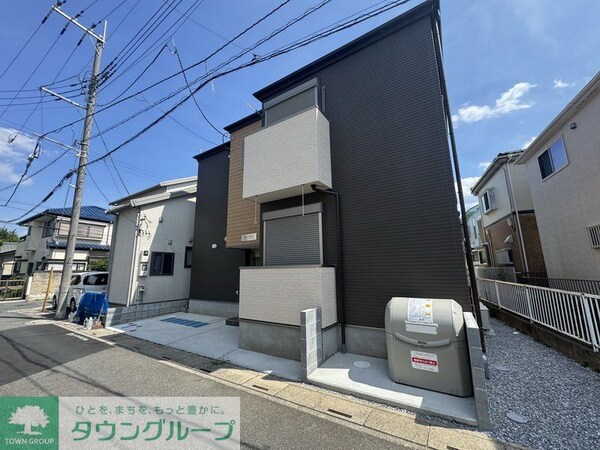 エントランス(駐車場)