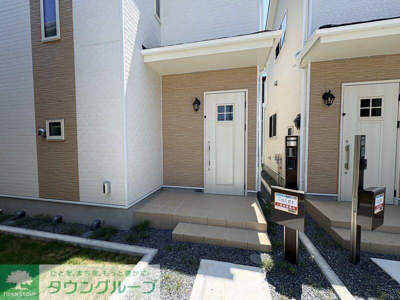 物件内観写真13　(エントランス)