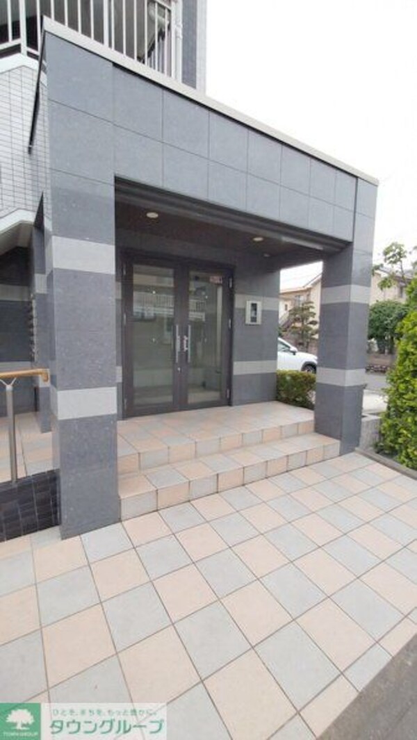 エントランス(エントランス)