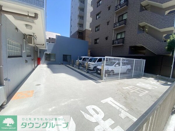 駐車場(駐車場)