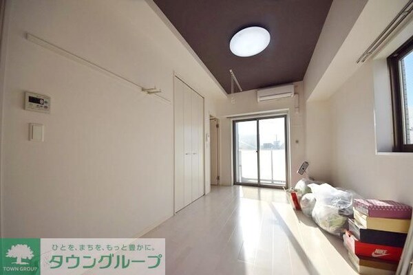 リビング・居室(★駅徒歩３分の便利な立地物件★)