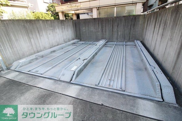 駐車場(庭)