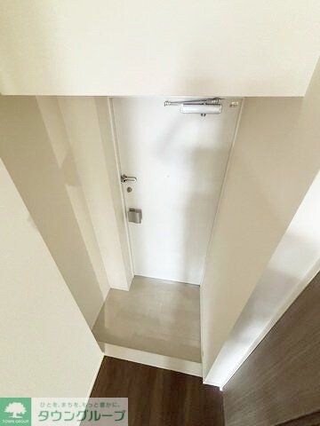 物件内観写真14　(玄関)