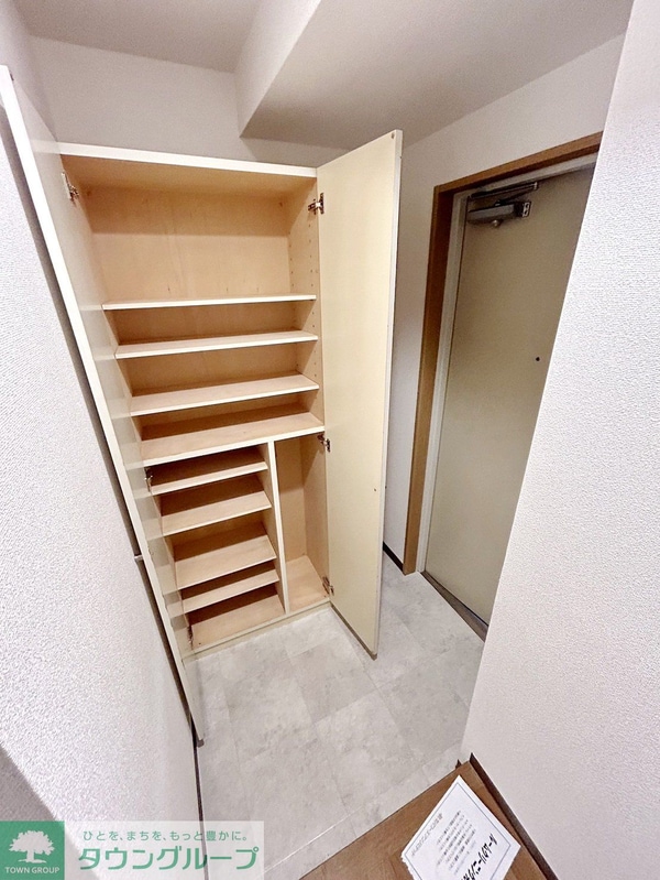 玄関(玄関)
