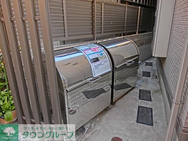 共有部分(専用ゴミ置き場)