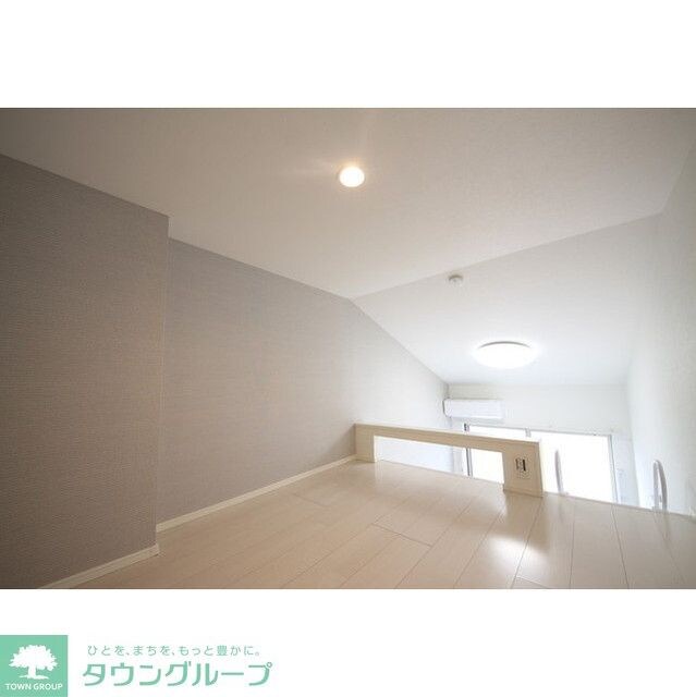 物件内観写真6　(リビング/居室)