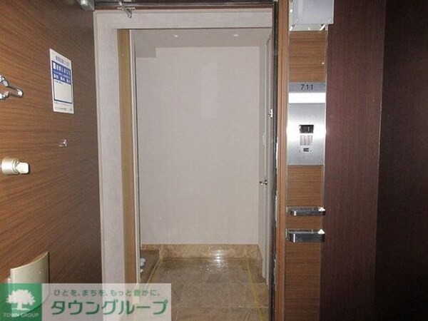 その他(玄関　※2025年10月10日撮影)