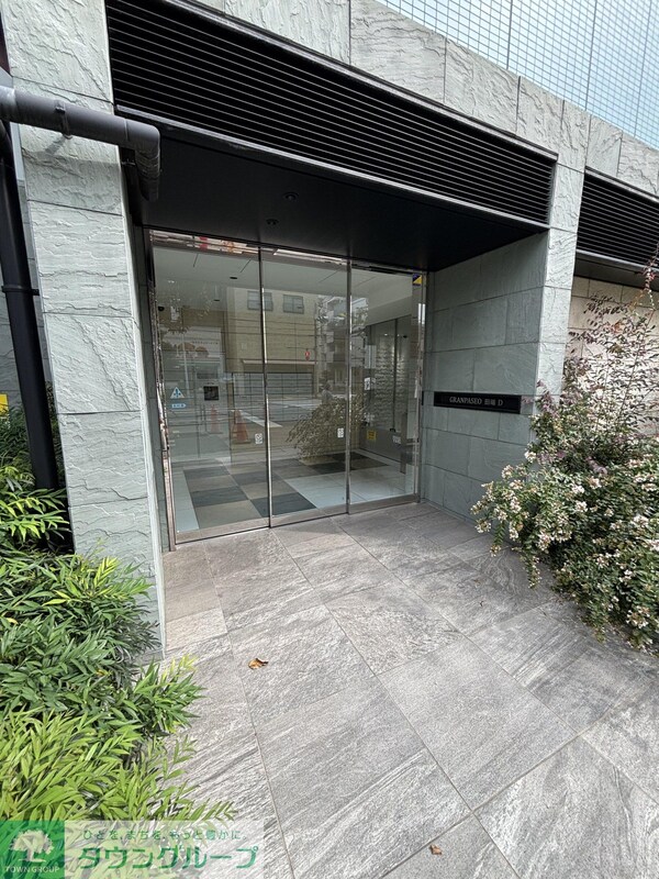 エントランス(庭)