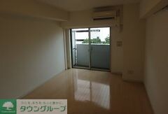 物件内観写真13　(リビング/居室)