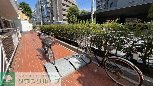駐車場(駐車場)