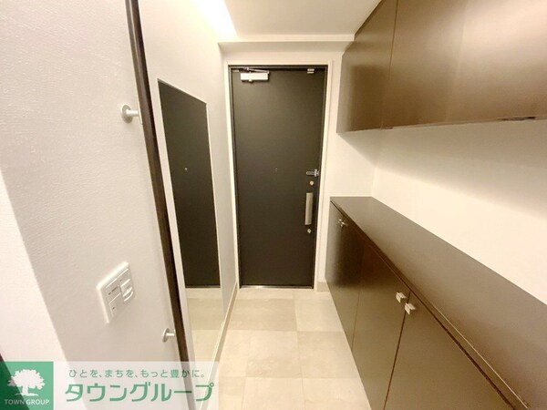 玄関(お問合せは(株)タウンハウジングレジデンス事業部【03-…)