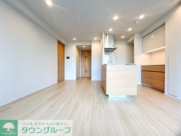リビング・居室(お問合せは(株)タウンハウジング東京へ)
