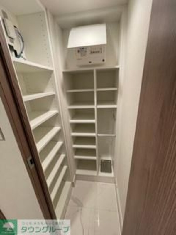 収納(お問合せは(株)タウンハウジング赤坂店へ【03-5563-…)