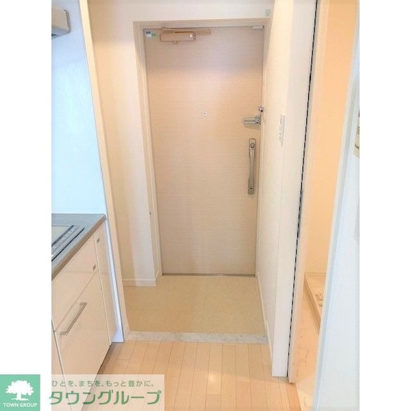 玄関(お問合せは(株)タウンハウジング東京へ)
