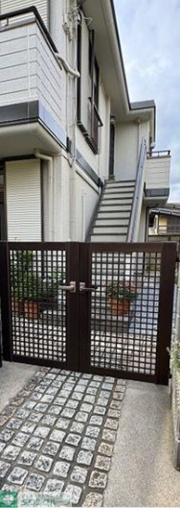 エントランス(バルコニー)
