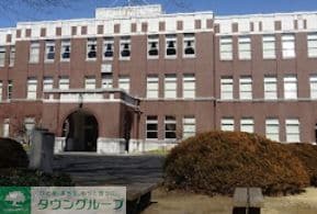 私立成蹊大学東門