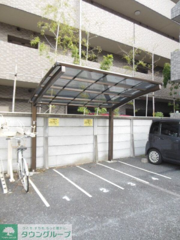 その他(バイク置き場)