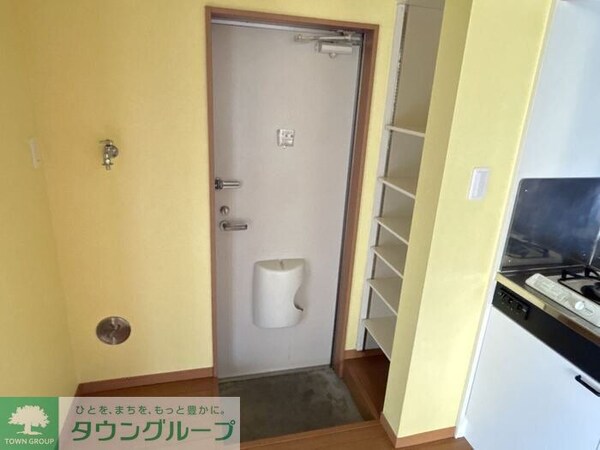 玄関(お部屋探しは株式会社　タウンハウジング　までお気軽にお問合…)