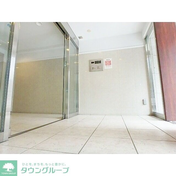 ロビー(部屋探しは株式会社　タウンハウジング　までお気軽にお問合せ…)
