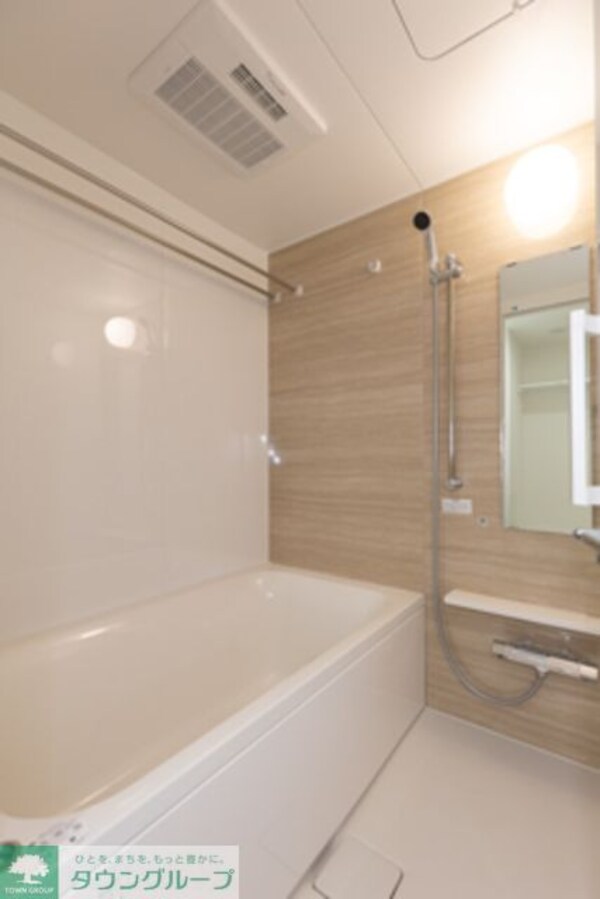 バス／シャワールーム等(※写真は同タイプ住戸です。)
