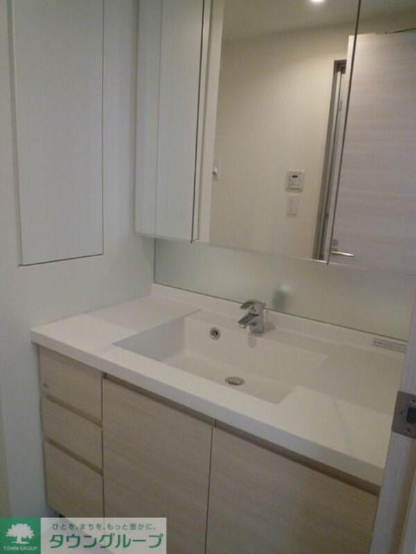 洗面(60B-2aタイプ2011年6月撮影 同タイプ918号室の…)