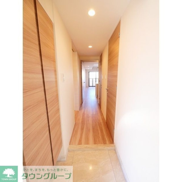 玄関(※同タイプ写真転用)