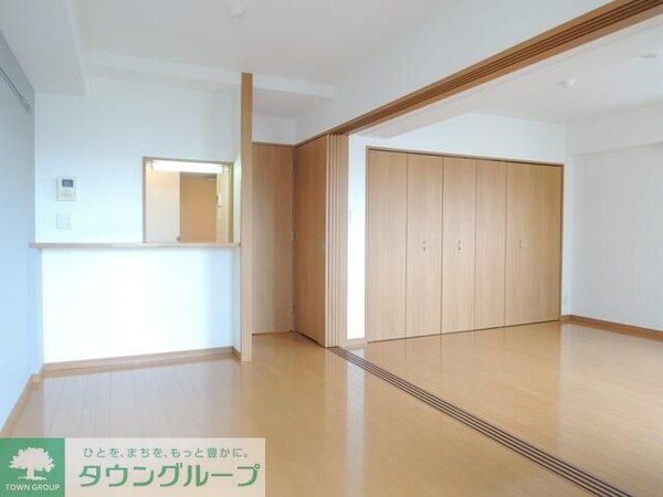 リビング・居室(内見の予約先はタウンハウジング新中野店になります★★)