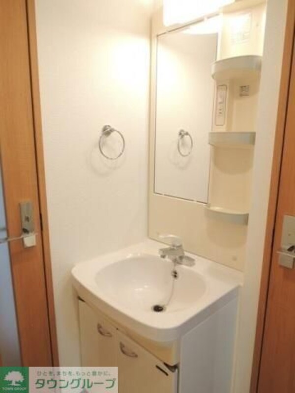 洗面(内見の予約先はタウンハウジング新中野店になります★★)