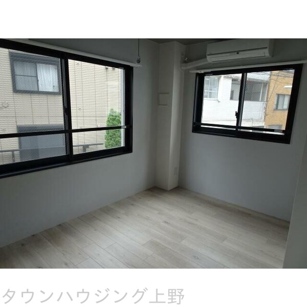 寝室(リビング/居室)