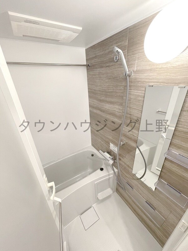 バス／シャワールーム等