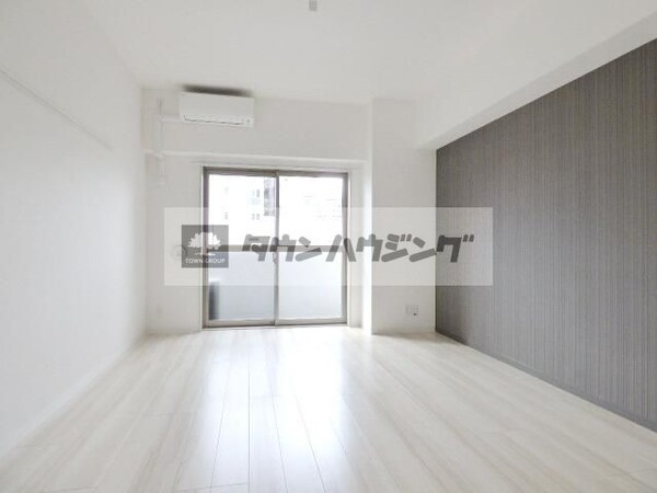 リビング・居室(アクセントクロスのお洒落な室内（参考）)