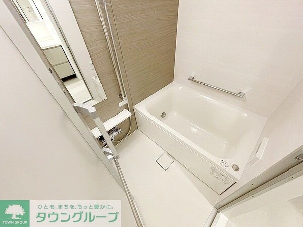 玄関(お問合せは(株)タウンハウジング赤坂店へ【03-5563-…)