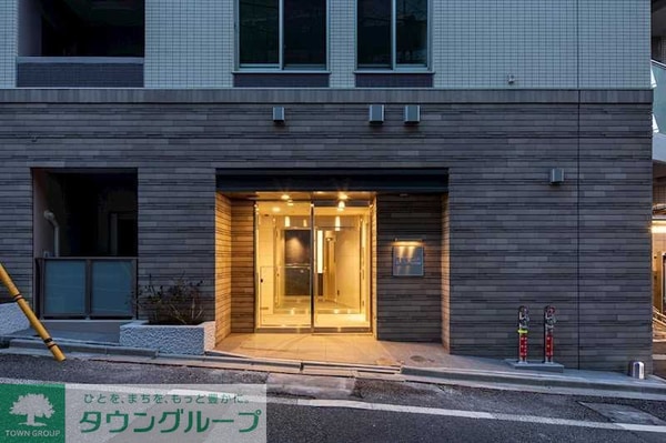 エントランス(エントランス)