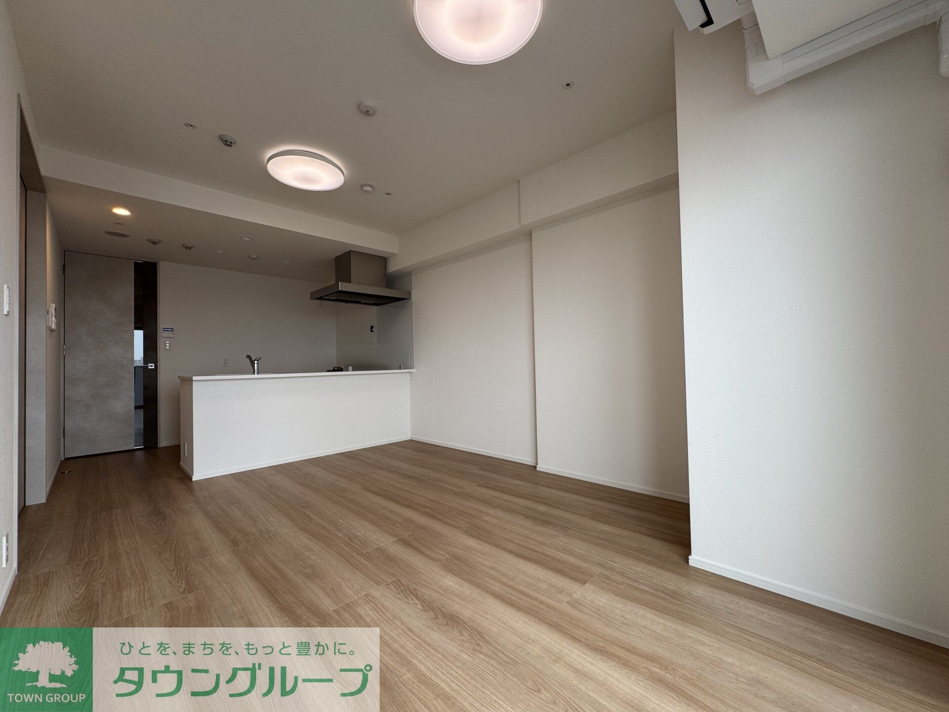 物件内観写真3　(リビング/居室)