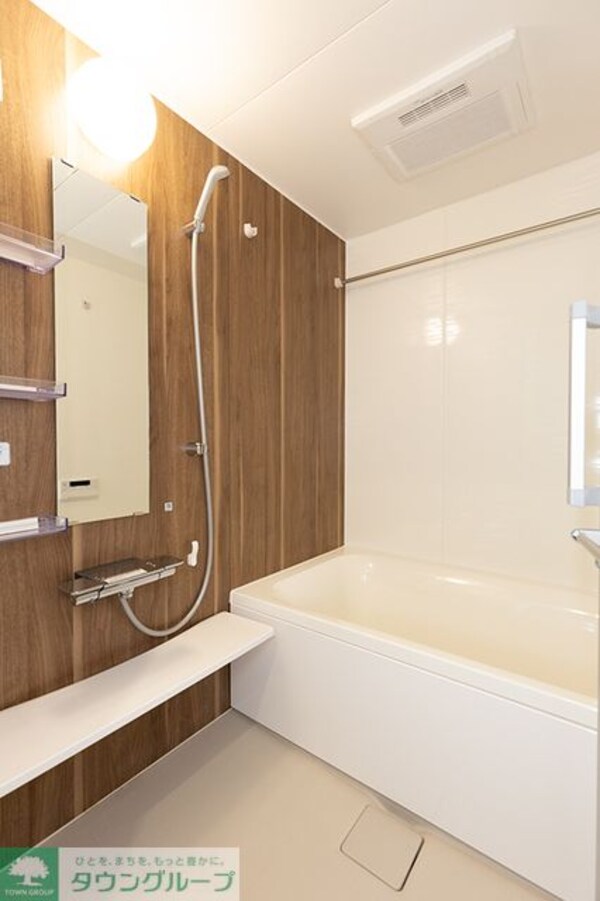 バス／シャワールーム等(※写真は同タイプ住戸です。)