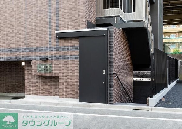 エントランス(エントランス)