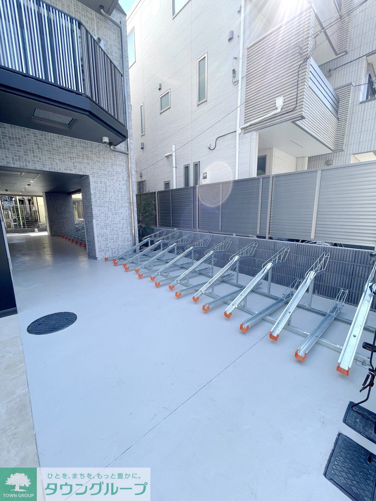 物件内観写真28　(駐車場)